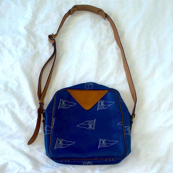 RARE Louis Vuitton America’s Cup Sailor Shoulder Bag Purse (from the 90s) - Picture 3 of 17